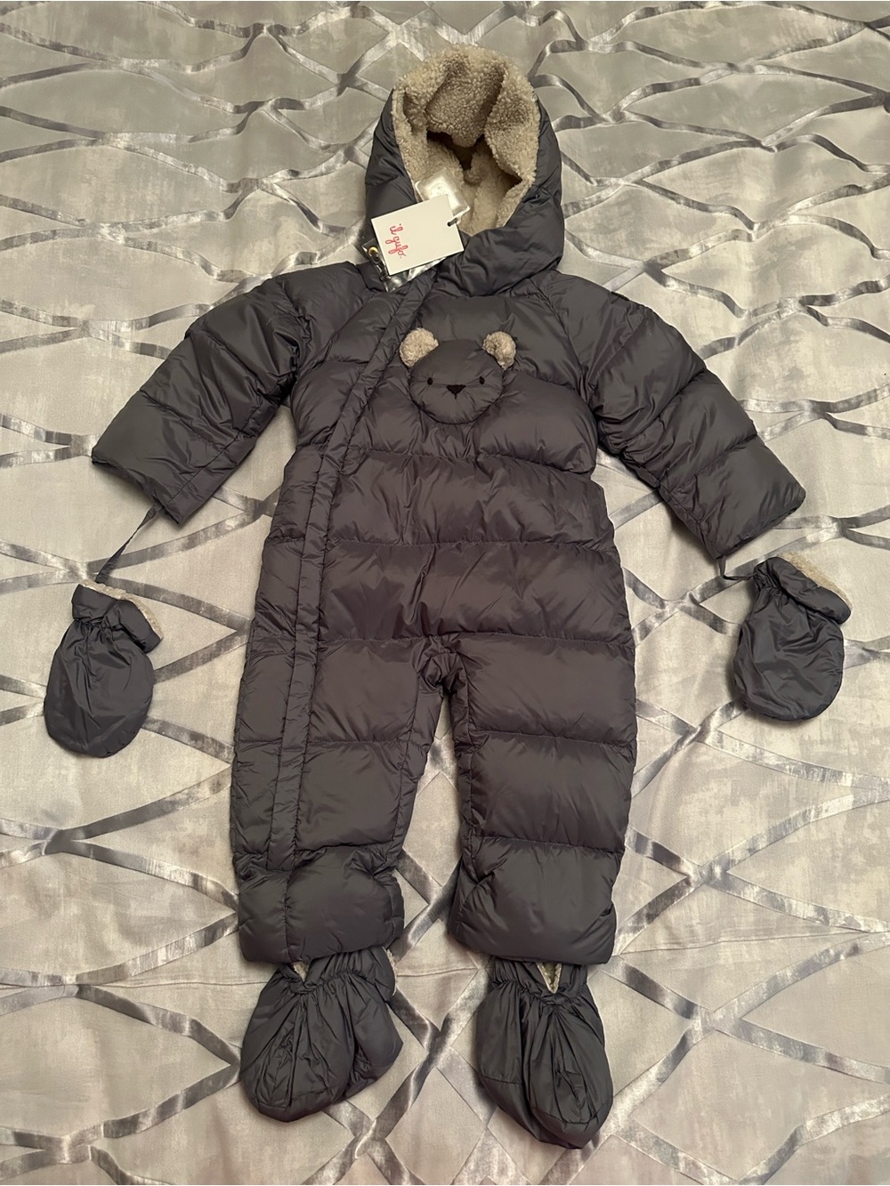 Il Gufo Dark Gray Puffer One-Piece Snowsuit with Bear Detail